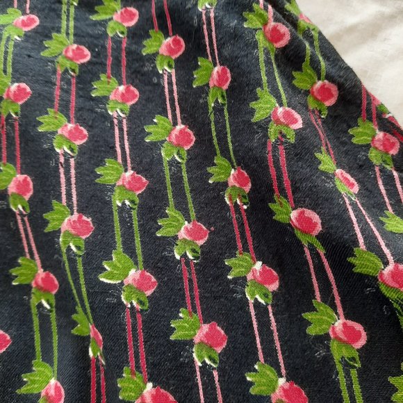 Vintage from the 1970's Boho Floral Skirt with Tie, Size 5/6 - Picture 5 of 6